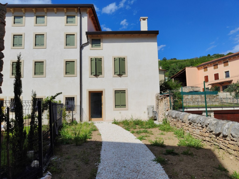 Villa a Schiera in vendita a Grezzana