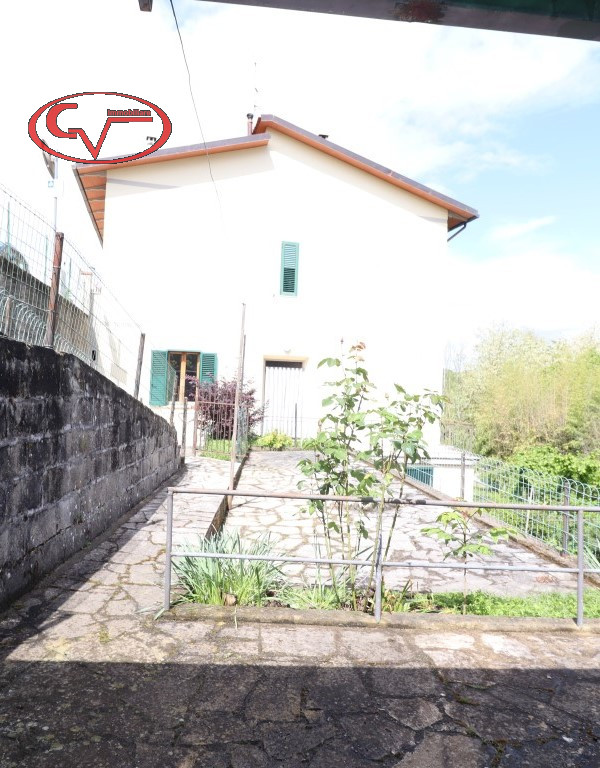 Appartamento in vendita a Bucine, 4 locali, zona Località: Bucine, prezzo € 85.000 | PortaleAgenzieImmobiliari.it