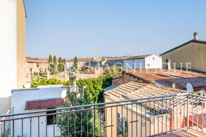 Villa in vendita a Comacchio - Zona: Comacchio