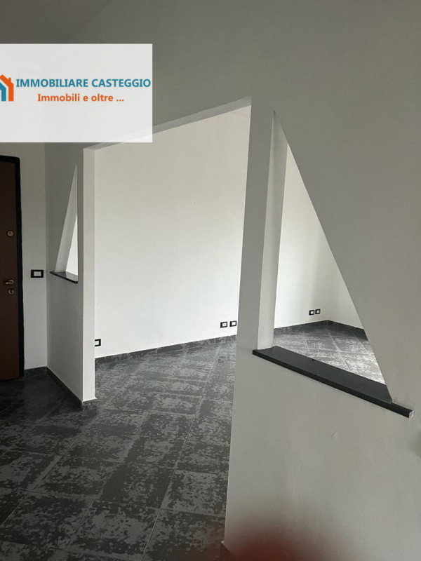 Appartamento in vendita a Casteggio, 3 locali, zona Località: Casteggio, prezzo € 33.000 | PortaleAgenzieImmobiliari.it