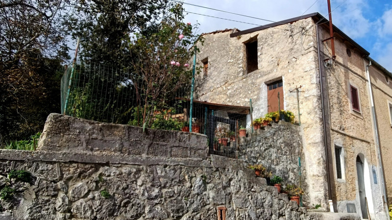 Rustico / Casale in vendita a Alvito, 2 locali, zona 'Onofrio, prezzo € 15.000 | PortaleAgenzieImmobiliari.it