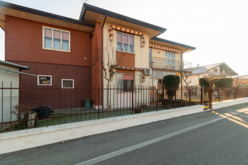 Villa in vendita a Cona, 6 locali, zona lotte, prezzo € 145.000 | PortaleAgenzieImmobiliari.it