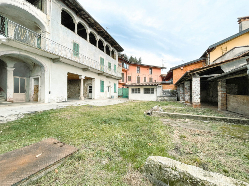 Villa a Schiera in vendita a Pogno, 4 locali, zona ro, prezzo € 39.000 | PortaleAgenzieImmobiliari.it