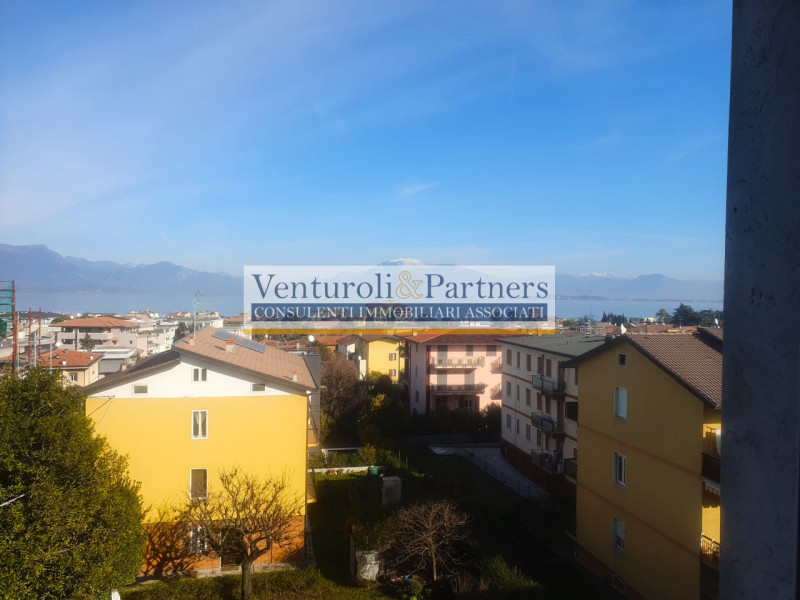 Appartamento in vendita a Desenzano del Garda, 2 locali, prezzo € 235.000 | PortaleAgenzieImmobiliari.it
