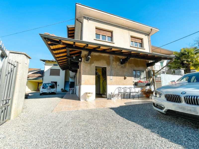 Villa a Schiera in vendita a Suno, 3 locali, zona Località: Suno - Centro, prezzo € 169.000 | PortaleAgenzieImmobiliari.it