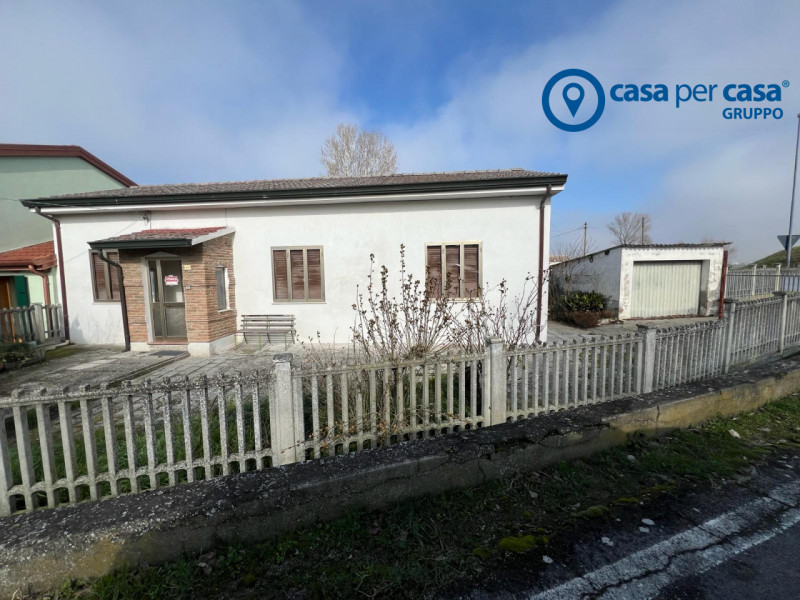 Villa in vendita a Villanova Marchesana, 4 locali, zona lnovo, prezzo € 39.000 | PortaleAgenzieImmobiliari.it