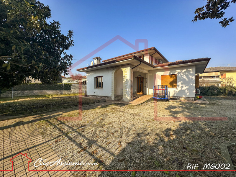 Villa in vendita a Tezze sul Brenta, 5 locali, zona edere, prezzo € 265.000 | PortaleAgenzieImmobiliari.it