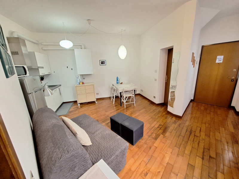 Appartamento in affitto a Modena, 2 locali, zona ro storico, prezzo € 950 | PortaleAgenzieImmobiliari.it