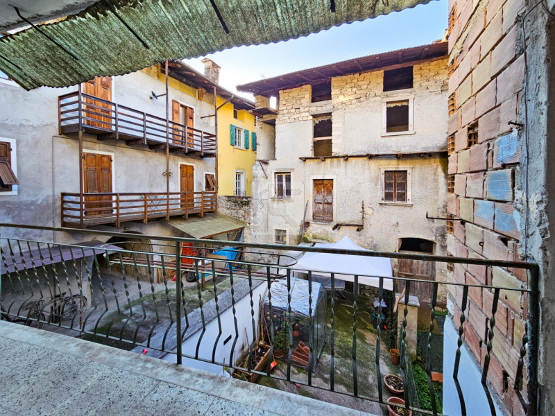 Villa in vendita a Arco, 9999 locali, zona Località: San Martino, prezzo € 140.000 | PortaleAgenzieImmobiliari.it
