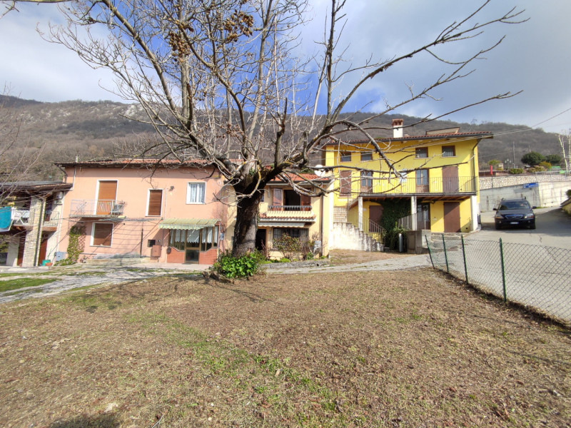 Villa a Schiera in vendita a Serle - Zona: Castello