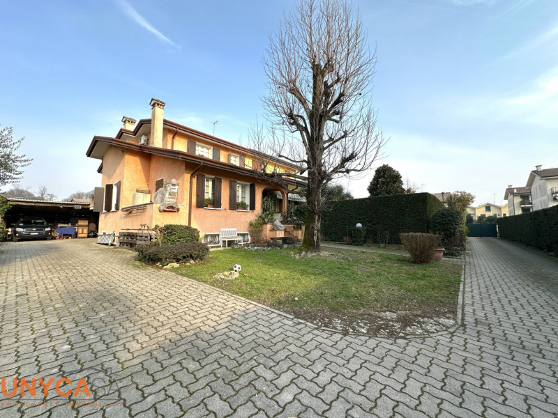 Villa Bifamiliare in vendita a Selvazzano Dentro, 4 locali, zona Località: Selvazzano Dentro, prezzo € 295.000 | PortaleAgenzieImmobiliari.it
