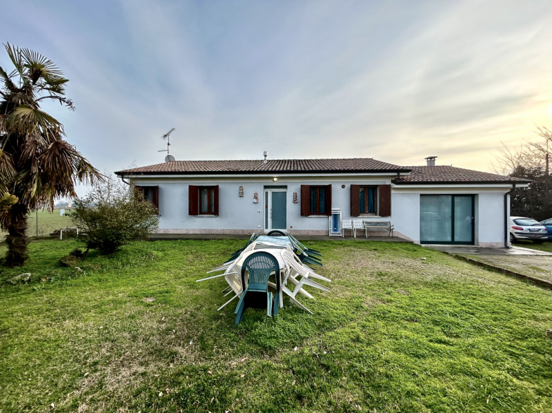 Villa in vendita a Legnago - Zona: Vigo
