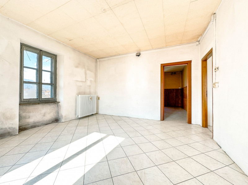 Appartamento in vendita a Borgosesia, 2 locali, prezzo € 55.000 | PortaleAgenzieImmobiliari.it