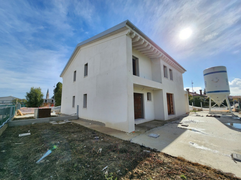 Villa Bifamiliare in vendita a Campolongo Maggiore - Zona: Campolongo Maggiore - Centro