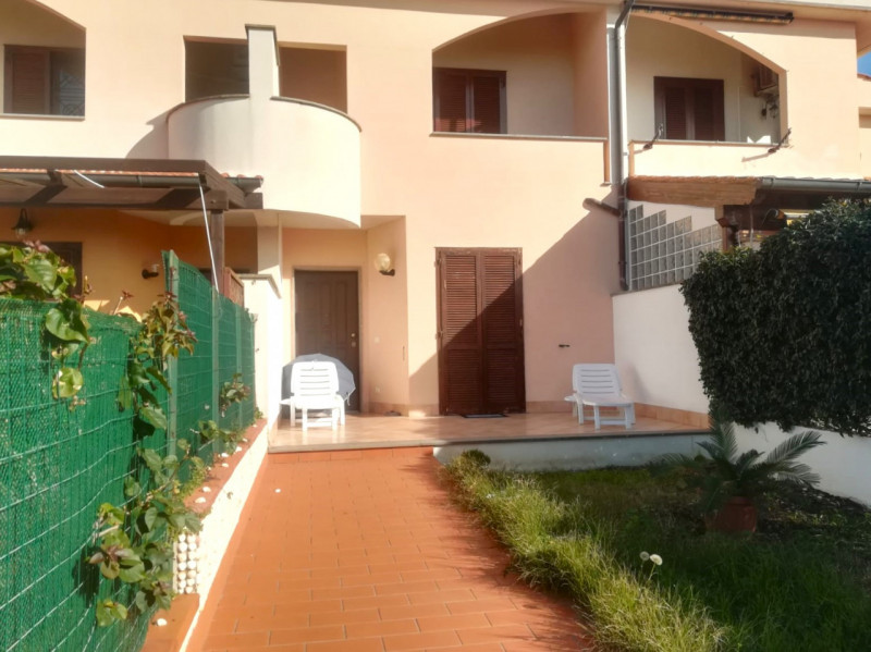 Villa in Vendita a Santa Marinella