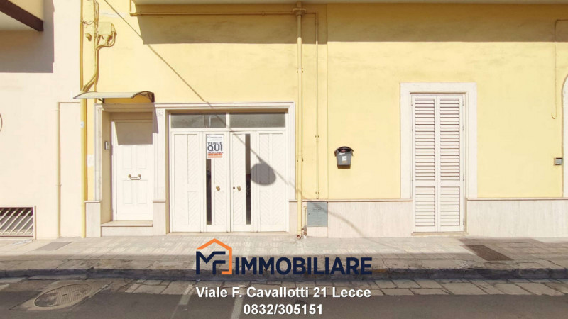 Villa Bifamiliare in vendita a Trepuzzi, 5 locali, zona Località: Trepuzzi - Centro, prezzo € 120.000 | PortaleAgenzieImmobiliari.it