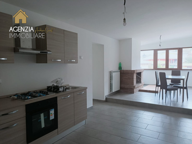 Appartamento in vendita a Rocca di Papa, 3 locali, prezzo € 78.000 | PortaleAgenzieImmobiliari.it