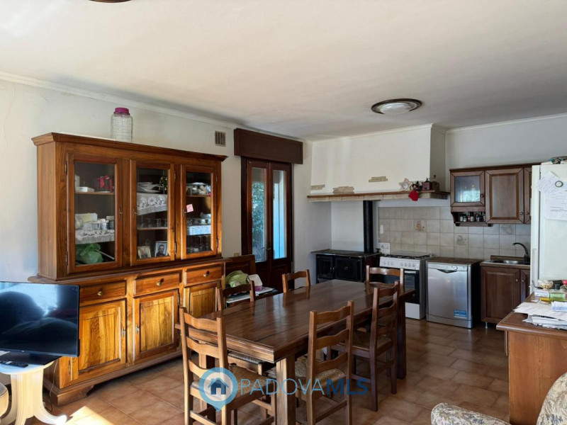 Appartamento in vendita a Galzignano Terme, 2 locali, prezzo € 68.000 | PortaleAgenzieImmobiliari.it