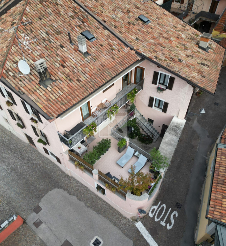 Villa Bifamiliare in vendita a Dro, 5 locali, zona ga, prezzo € 688.000 | PortaleAgenzieImmobiliari.it