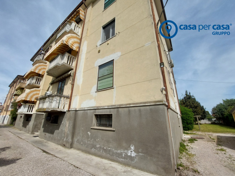 Appartamento in vendita a Adria, 4 locali, zona Località: Adria, prezzo € 65.000 | PortaleAgenzieImmobiliari.it