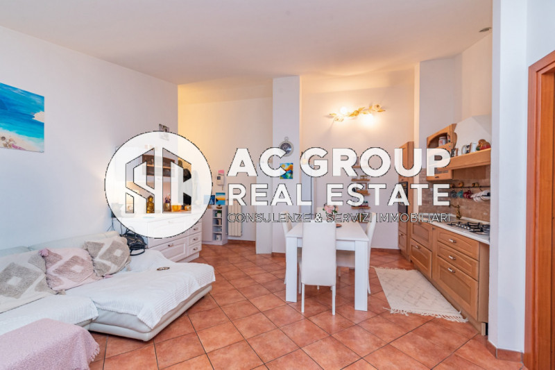 Appartamento in vendita a Caronno Pertusella, 3 locali, prezzo € 170.000 | PortaleAgenzieImmobiliari.it