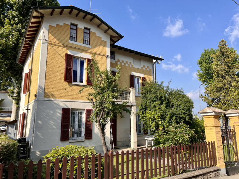 Villa in vendita a San Secondo Parmense, 4 locali, zona Località: San Secondo Parmense - Centro, prezzo € 179.000 | PortaleAgenzieImmobiliari.it