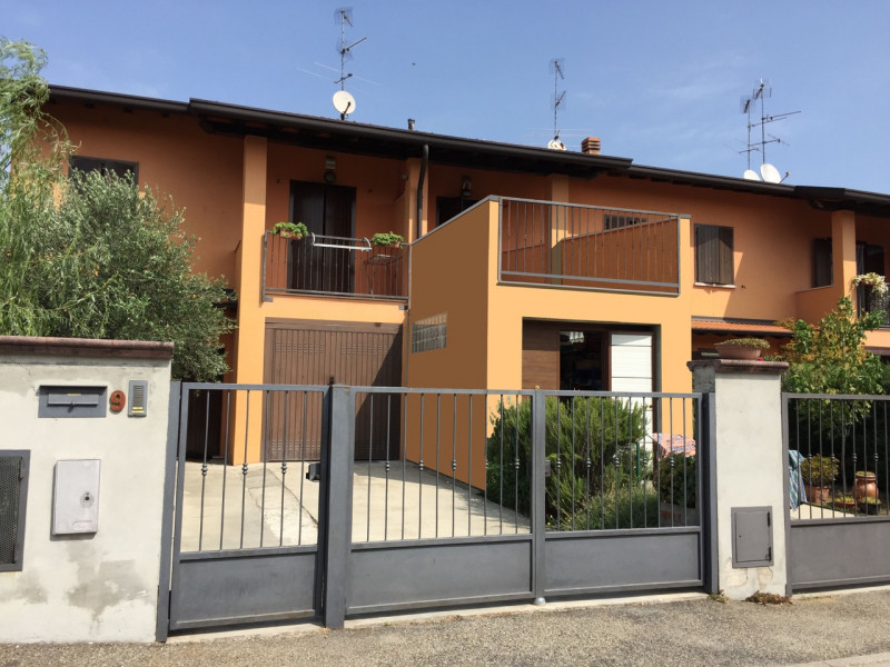 Villa a Schiera in vendita a Carbonara al Ticino - Zona: Carbonara al Ticino