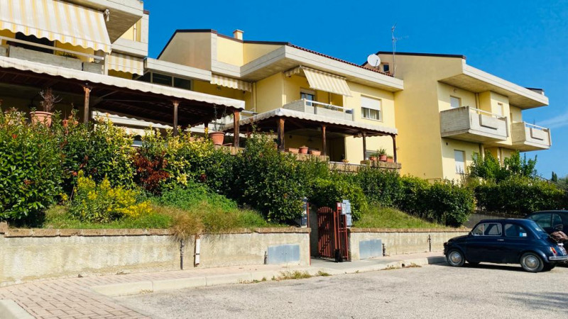 Appartamento in vendita a Città Sant'Angelo, 3 locali, prezzo € 159.000 | PortaleAgenzieImmobiliari.it