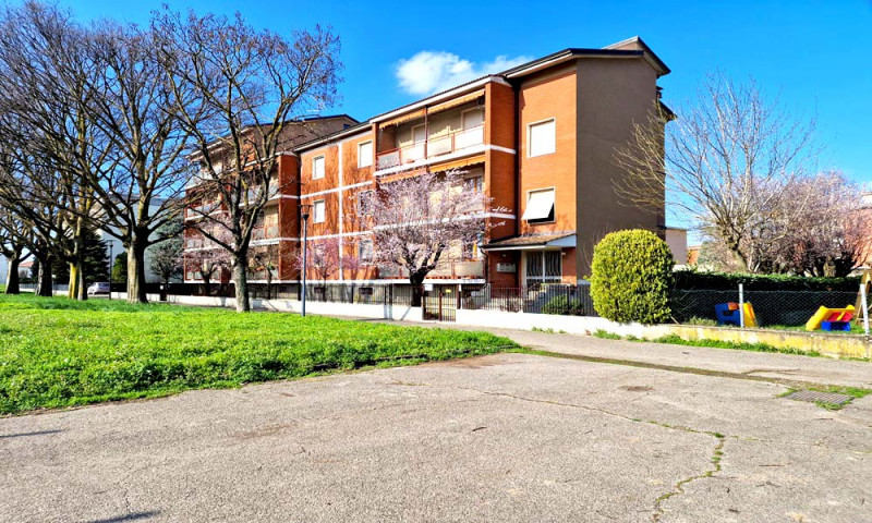 Appartamento in vendita a Fiorenzuola d'Arda, 5 locali, zona Località: Fiorenzuola d'Arda, prezzo € 125.000 | PortaleAgenzieImmobiliari.it
