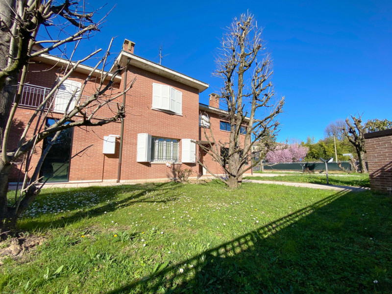 Villa a Schiera in vendita a Mirandola, 6 locali, zona Località: Mirandola, prezzo € 370.000 | PortaleAgenzieImmobiliari.it