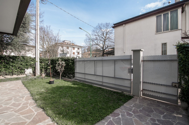 Appartamento in vendita a Selvazzano Dentro, 4 locali, zona arola, prezzo € 198.000 | PortaleAgenzieImmobiliari.it