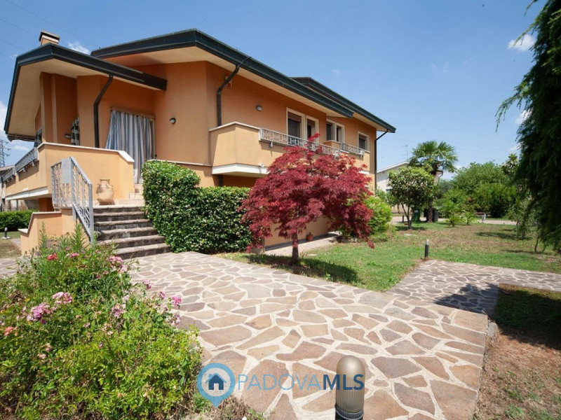 Villa in vendita a Pozzonovo, 6 locali, zona Località: Pozzonovo, prezzo € 298.000 | PortaleAgenzieImmobiliari.it