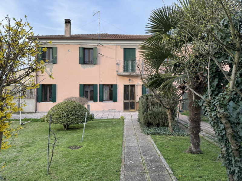 Appartamento in vendita a Arquà Polesine, 2 locali, zona Località: Arquà Polesine, prezzo € 43.000 | PortaleAgenzieImmobiliari.it