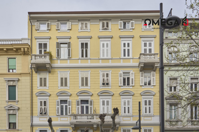 Appartamento in vendita a Trieste, 3 locali, zona Località: Barriera vecchia, prezzo € 238.000 | PortaleAgenzieImmobiliari.it