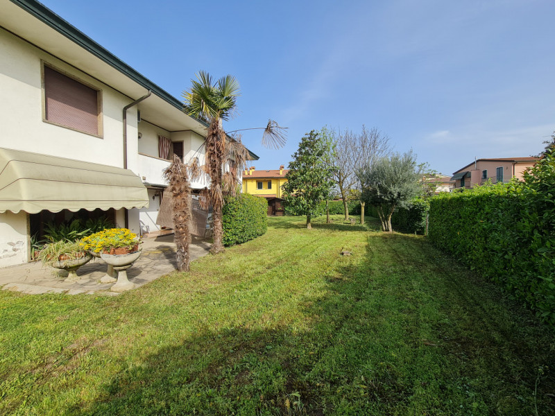 Villa in vendita a Montegrotto Terme, 5 locali, zona Località: Vallona, prezzo € 320.000 | PortaleAgenzieImmobiliari.it