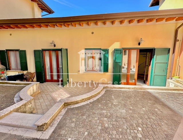 Appartamento in vendita a Puegnago sul Garda, 3 locali, prezzo € 225.000 | PortaleAgenzieImmobiliari.it