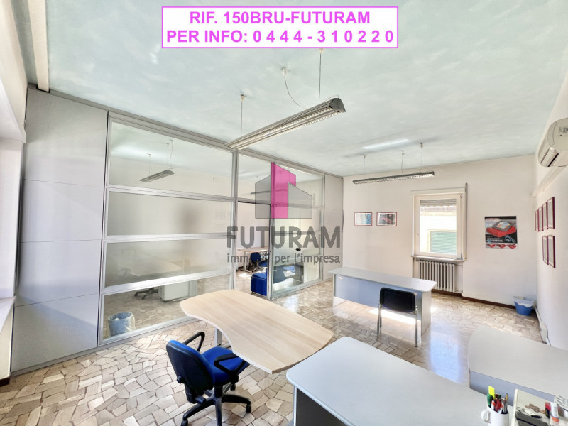 Ufficio / Studio in affitto a Thiene, 9999 locali, zona Località: Thiene - Centro, prezzo € 1.000 | PortaleAgenzieImmobiliari.it