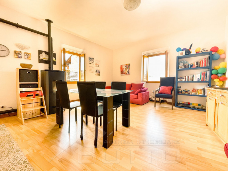 Appartamento in vendita a Invorio, 2 locali, zona Località: Invorio, prezzo € 59.000 | PortaleAgenzieImmobiliari.it