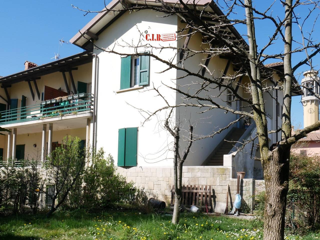 Appartamento in vendita a Montello, 4 locali, prezzo € 149.000 | CambioCasa.it