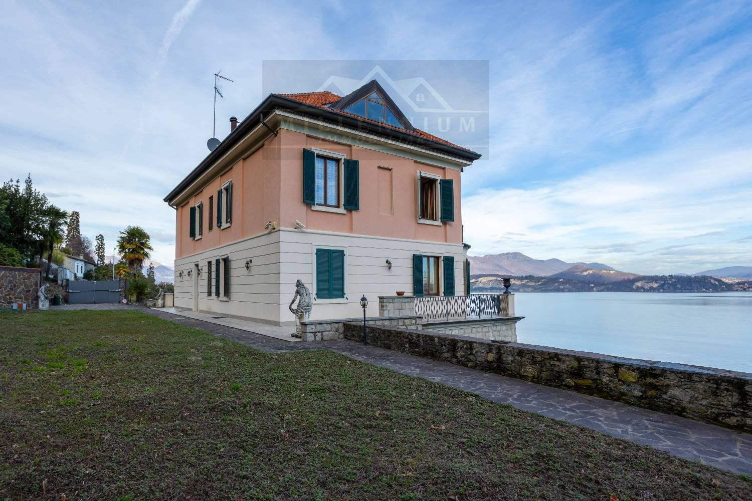 Villa in vendita a Stresa, 10 locali, prezzo € 2.350.000 | PortaleAgenzieImmobiliari.it