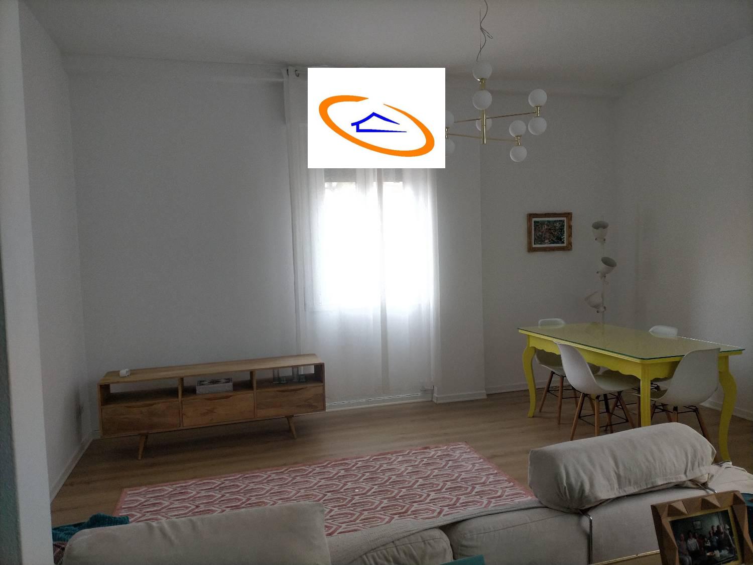 Appartamento in vendita a Laveno-Mombello, 3 locali, prezzo € 170.000 | PortaleAgenzieImmobiliari.it