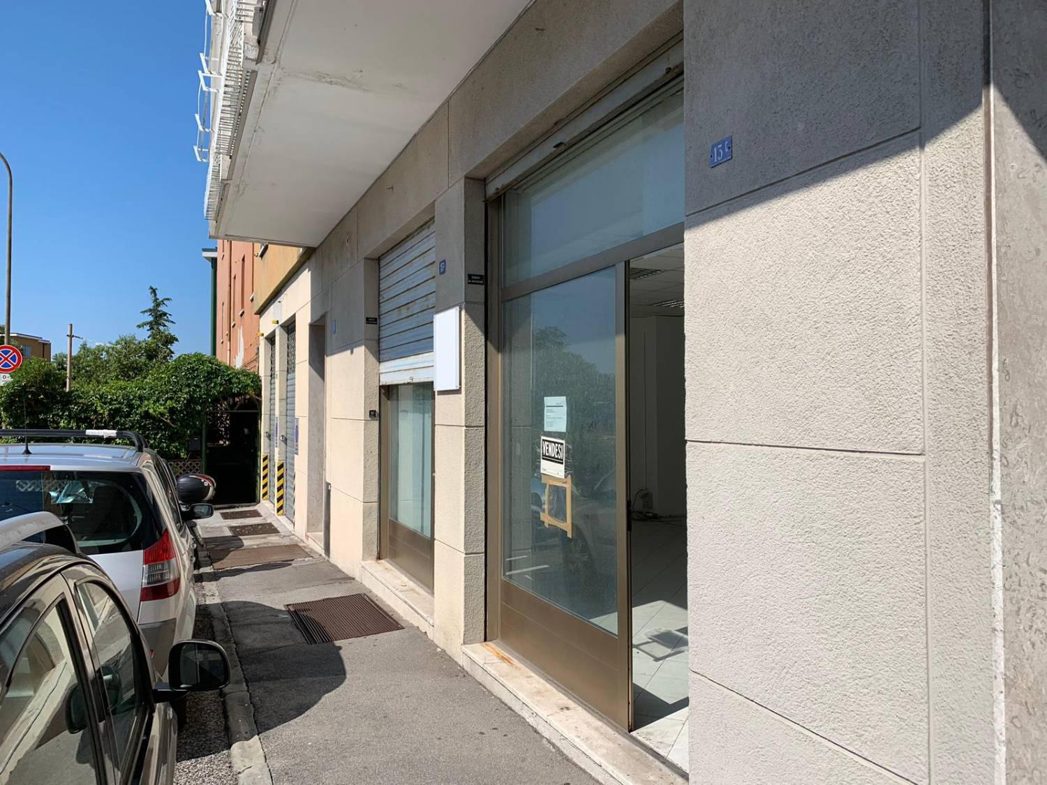 Negozio / Locale in vendita a Trieste, 3 locali, zona Zona: Centro, prezzo € 97.000 | CambioCasa.it