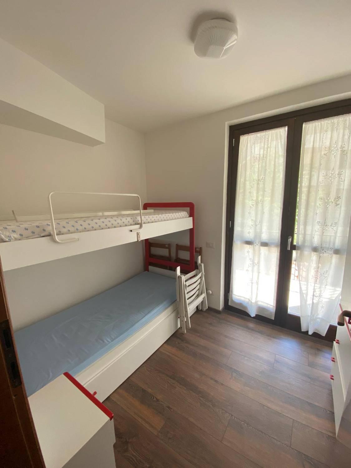 Appartamento in vendita a Lucoli, 4 locali, zona o Lonaro, prezzo € 59.000 | PortaleAgenzieImmobiliari.it