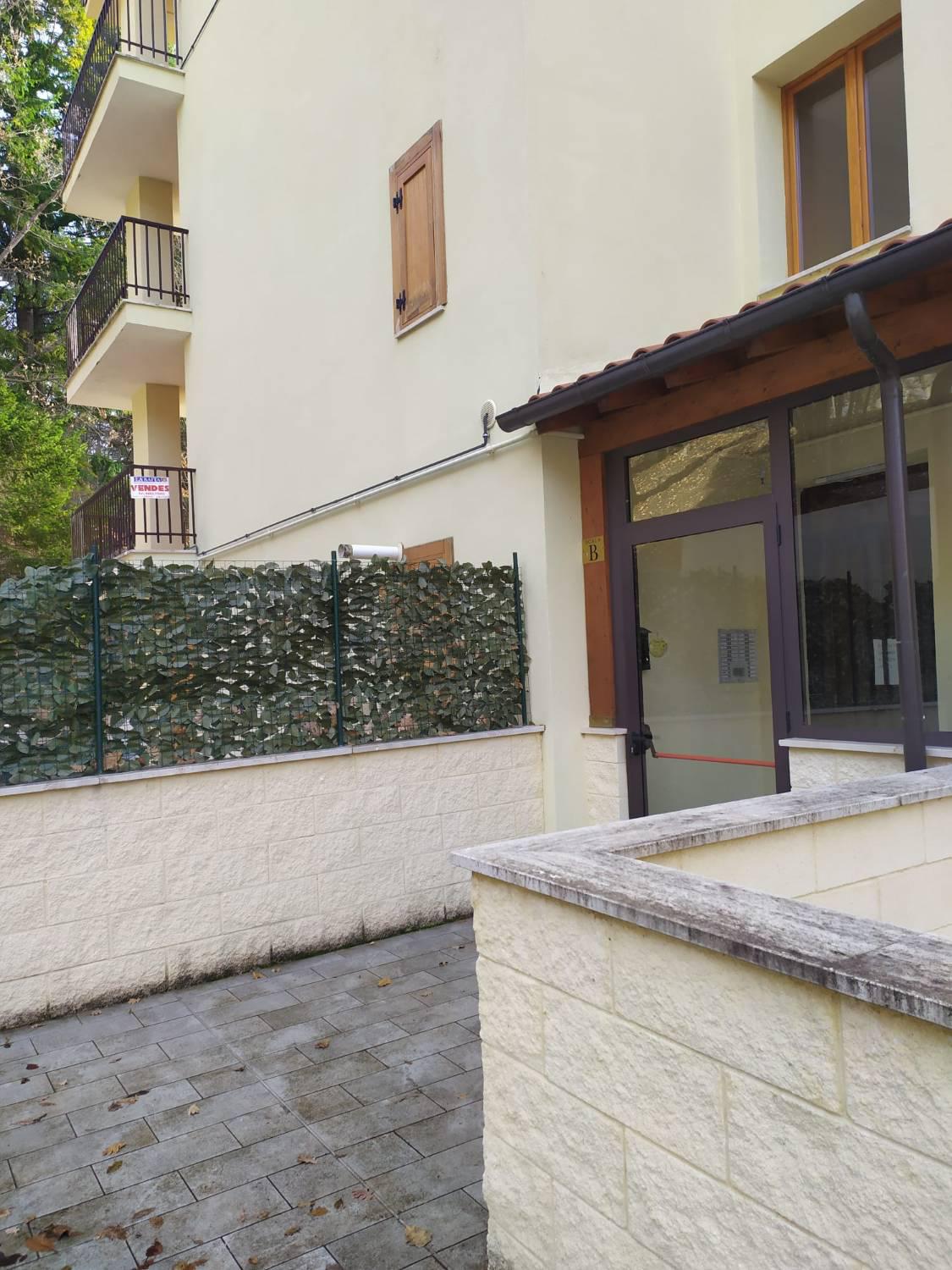 Appartamento in vendita a Lucoli, 4 locali, zona o Lonaro, prezzo € 53.000 | PortaleAgenzieImmobiliari.it