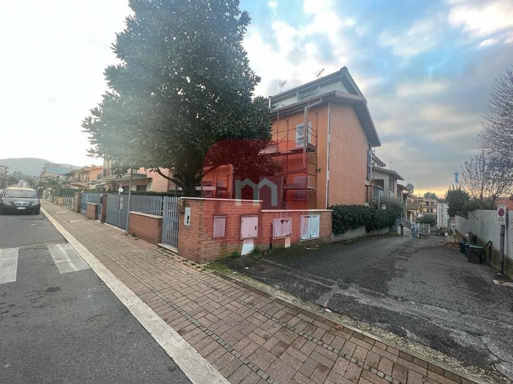 Villa Tri-Quadrifamiliare in vendita a San Cesareo, 5 locali, prezzo € 239.000 | CambioCasa.it
