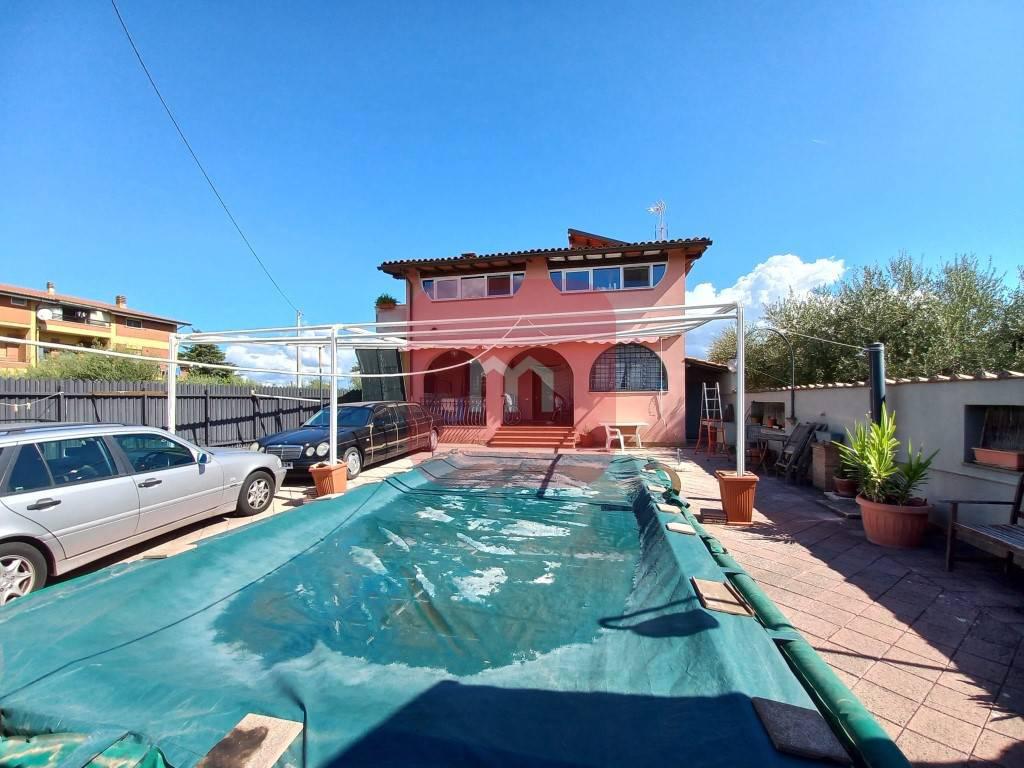 Villa Bifamiliare in vendita a San Cesareo, 5 locali, prezzo € 239.000 | CambioCasa.it