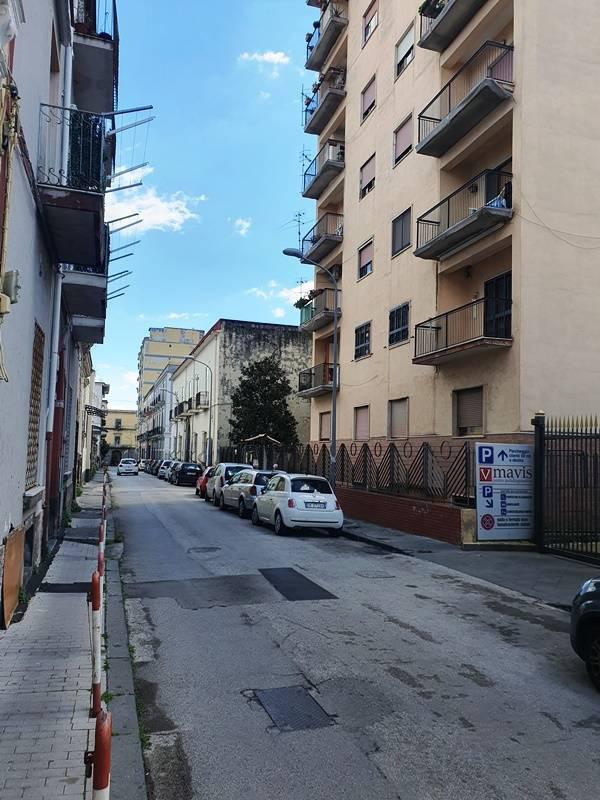 Appartamento in vendita a Torre Annunziata, 4 locali, prezzo € 280.000 | PortaleAgenzieImmobiliari.it
