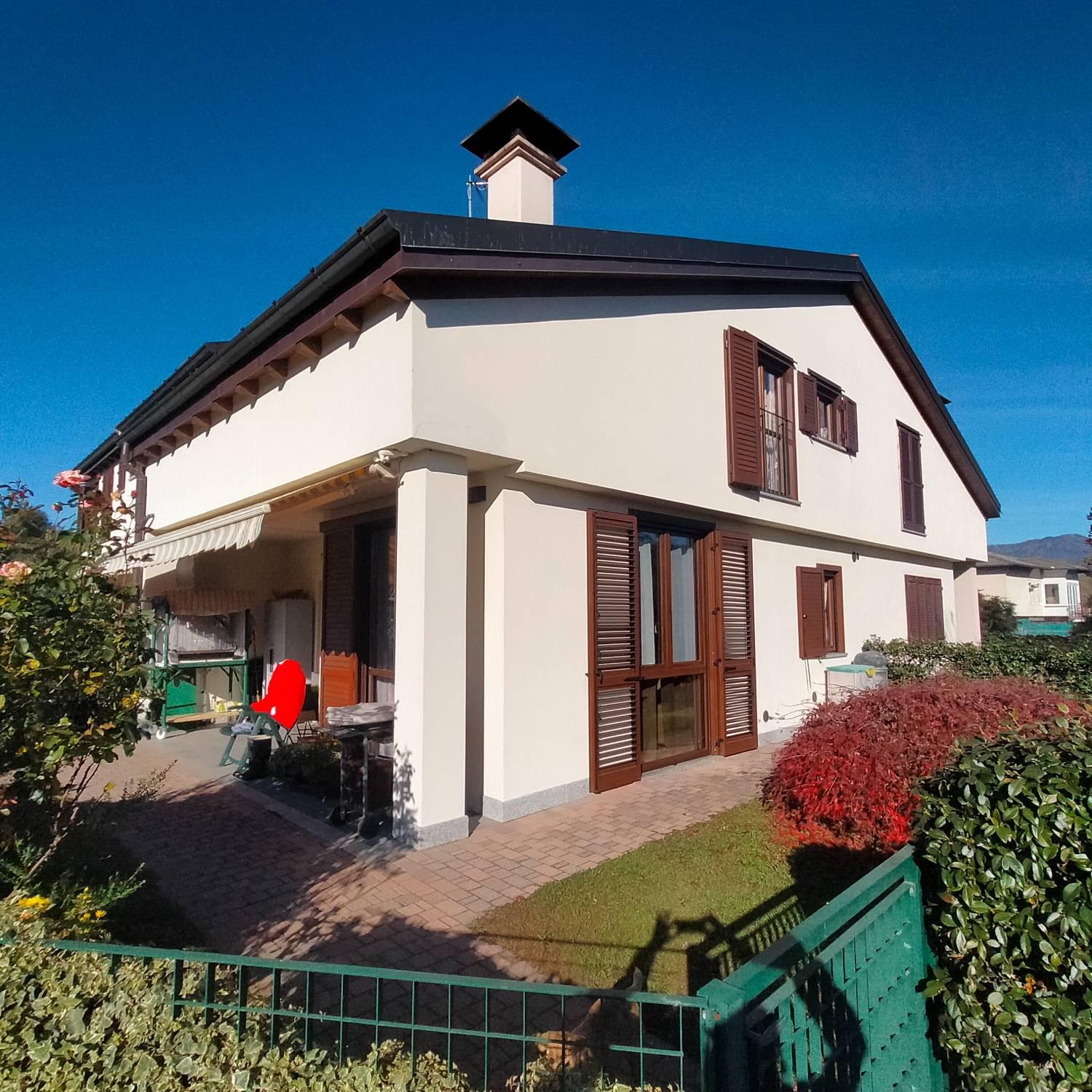 Villa a Schiera in vendita a Brebbia, 3 locali, prezzo € 229.000 | CambioCasa.it