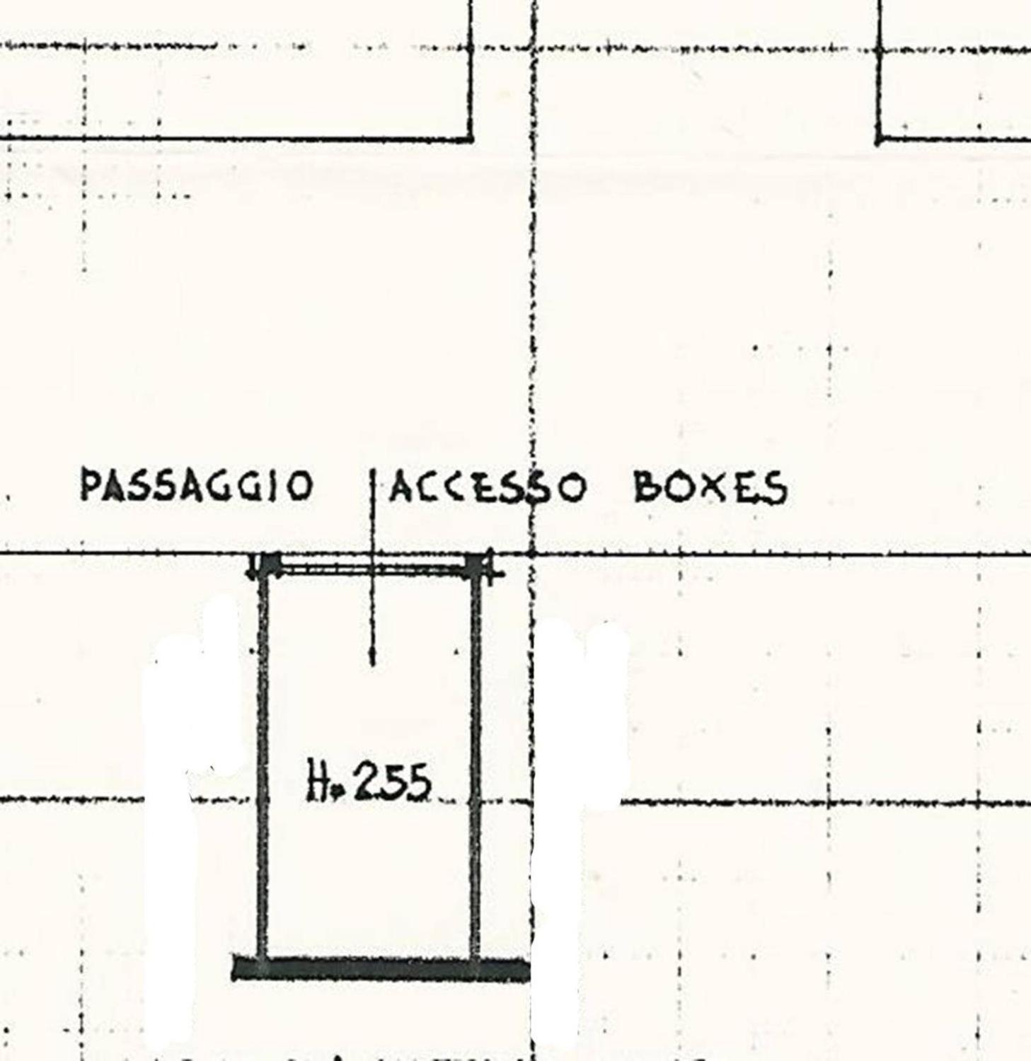 Box / Garage in vendita a Rho, 9999 locali, prezzo € 16.000 | CambioCasa.it