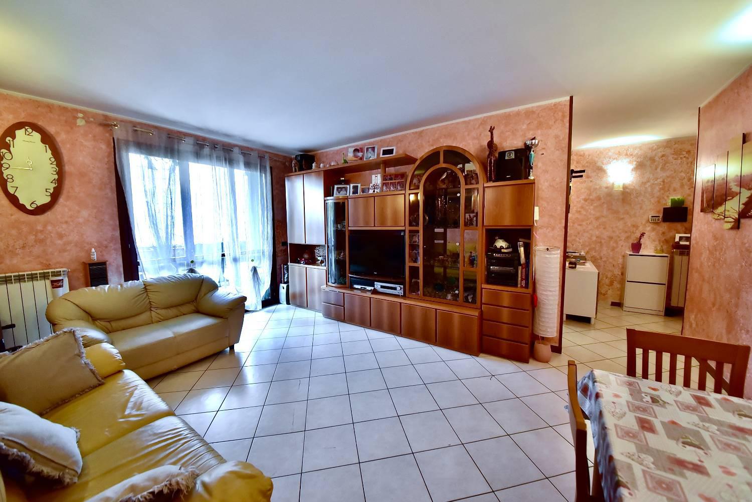 Appartamento in vendita a Senago, 3 locali, prezzo € 235.000 | PortaleAgenzieImmobiliari.it